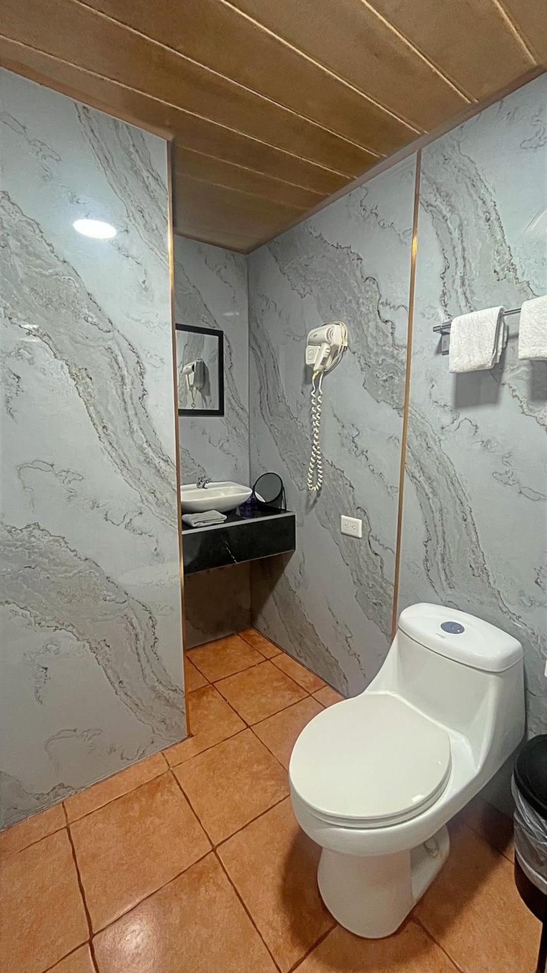 Casa Jungle Monteverde B&B 外观 照片